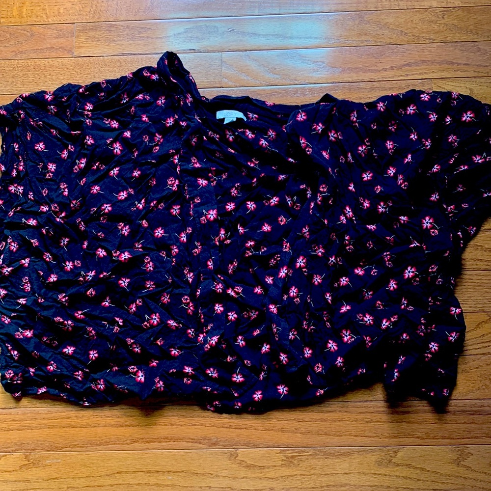 Open front short sleeved cardigan